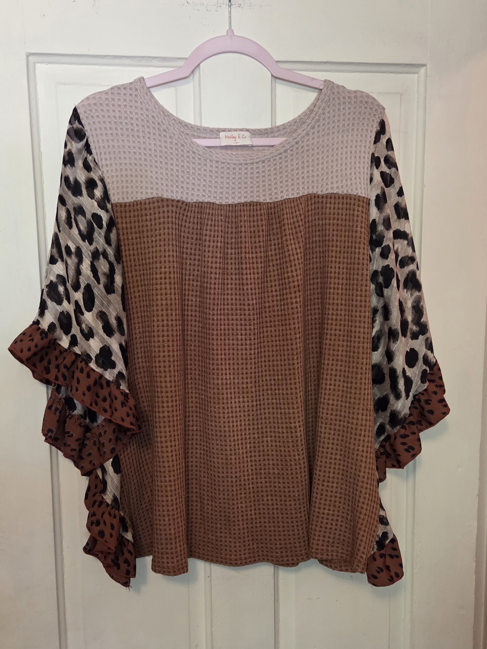 Leopard Ruffle-Sleeve Waffle Knit Blouse in Brown and Light Pink